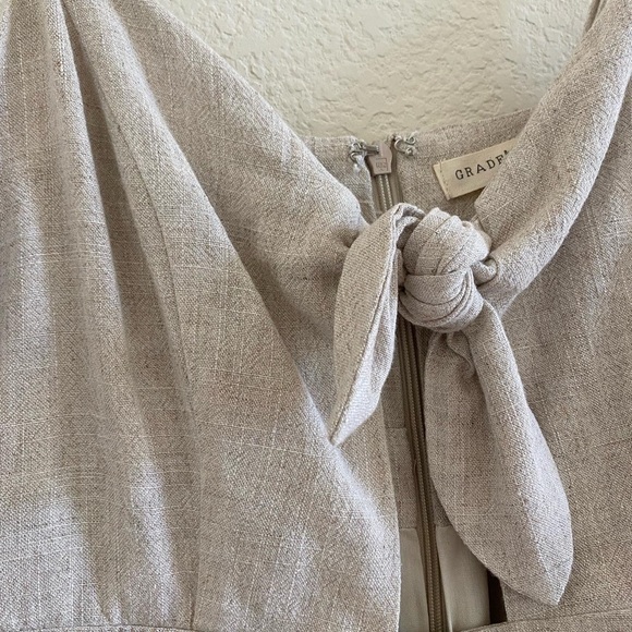 Grade and Gather Burlap Dress - Picture 3 of 4